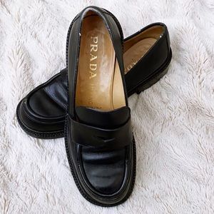 Vintage 90s PRADA Classic Chinky Heeled Loafer